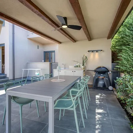 Daire Abrega With Private Pool *