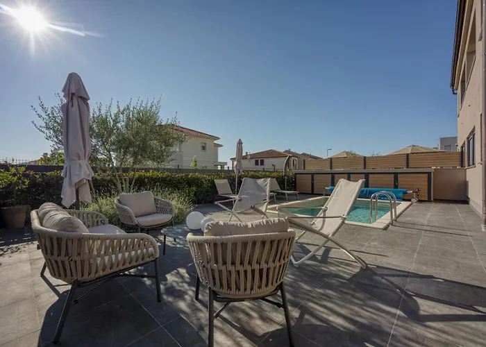 Abrega With Private Pool